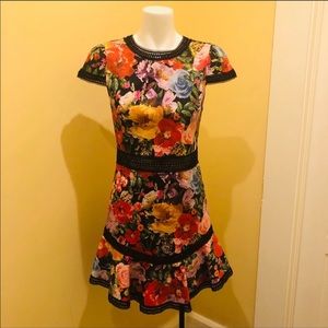 Alice + Olivia Dresses - Alice and Olivia floral dress Alice + Olivia Dresses - Alice and Olivia floral dress